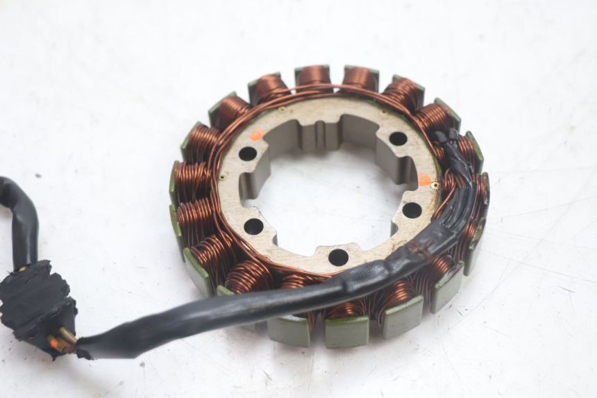 photo de STATOR HONDA FJS SILVER WING SILVERWING 400 (2005 - 2008) - Alternative perspective