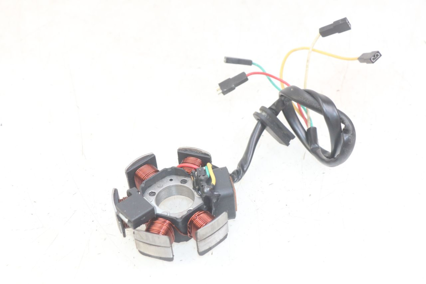 photo de STATOR DERBI GPR 50 (2004 - 2009) - Alternative perspective