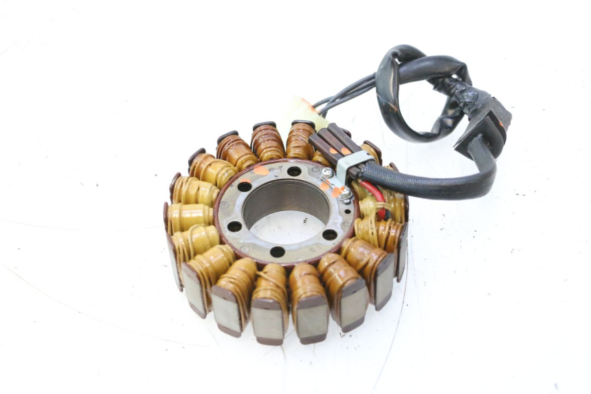 photo de STATOR SUZUKI GSR 600 (2005 - 2012) - Alternative perspective