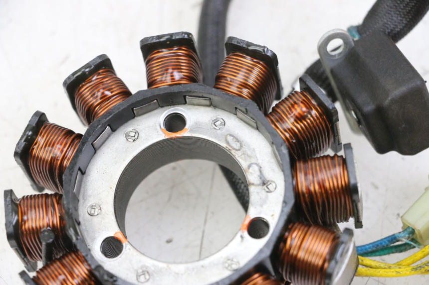 photo de STATOR HYOSUNG GTR 125 (2006 - 2008) - Component detail