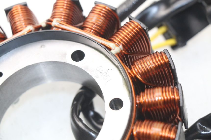 photo de STATOR HONDA INTEGRA NC D 750 (2016 - 2018) - Fixing points details