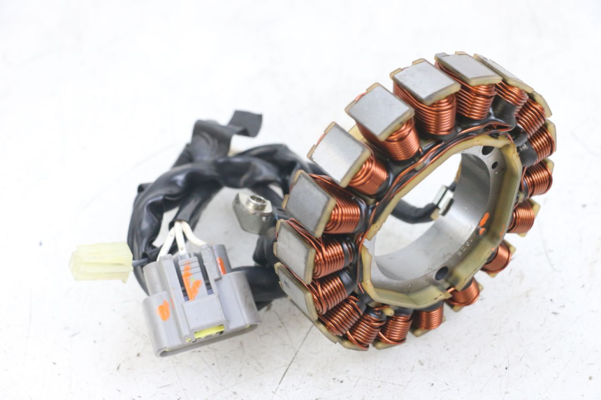 photo de STATOR YAMAHA MT-07 MT07 ABS 700 (2014 - 2017) - Fixing points details