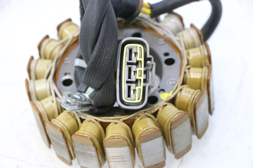 photo de STATOR CAN-AM SPYDER RS 1000 (2008 - 2012) - Fixing points details