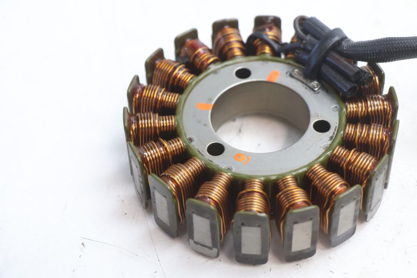photo de STATOR SUZUKI SV S 650 (1999 - 2002) - Component detail