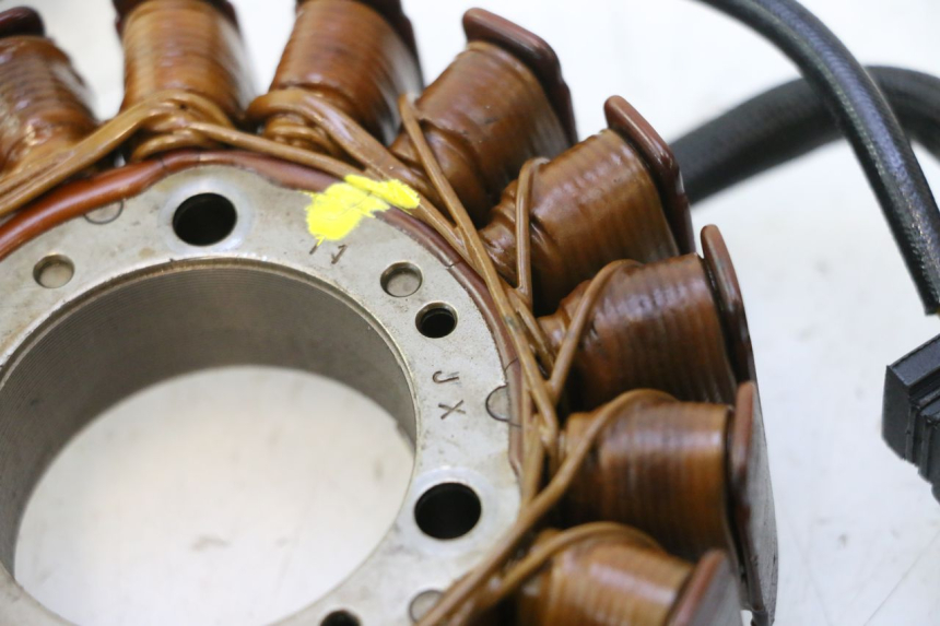 photo de STATOR HONDA XLV VARADERO 125 (2007 - 2012) - Surface and material condition