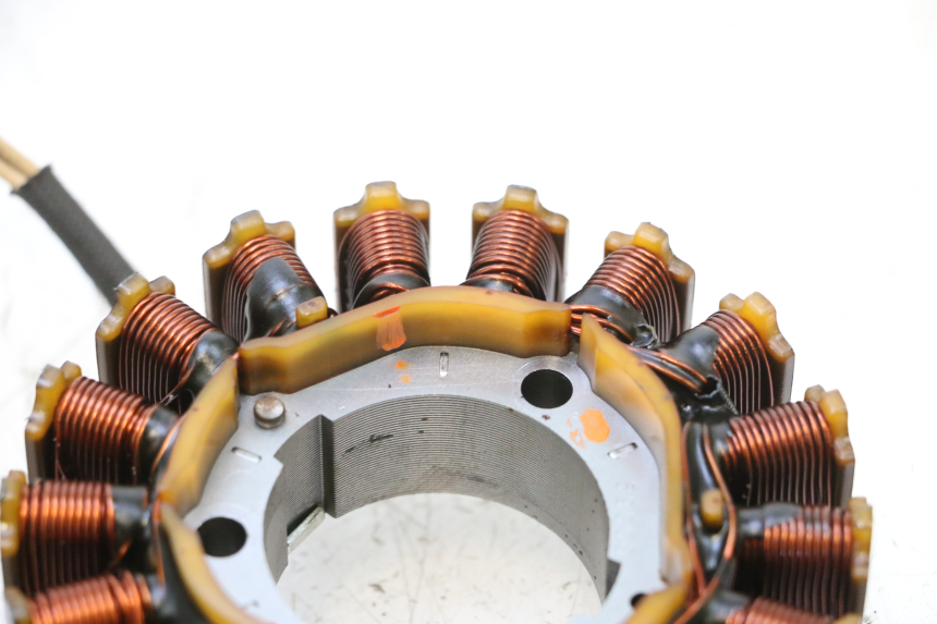 photo de STATOR YAMAHA XP T-MAX TMAX ABS 530 (2012 - 2015) - Alternative perspective
