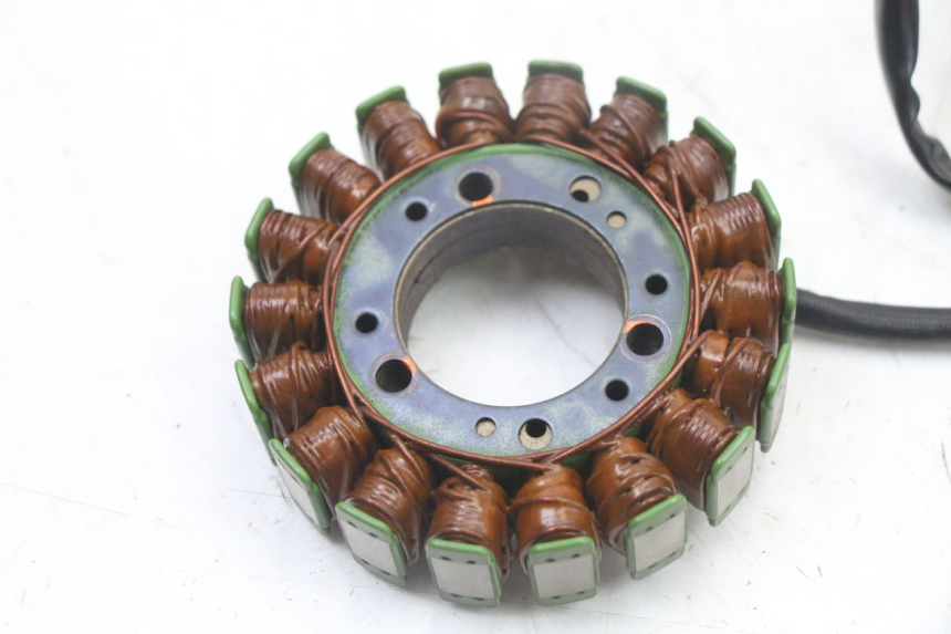 photo de STATOR YAMAHA FZS FAZER 600 (2001 - 2003) - Component detail