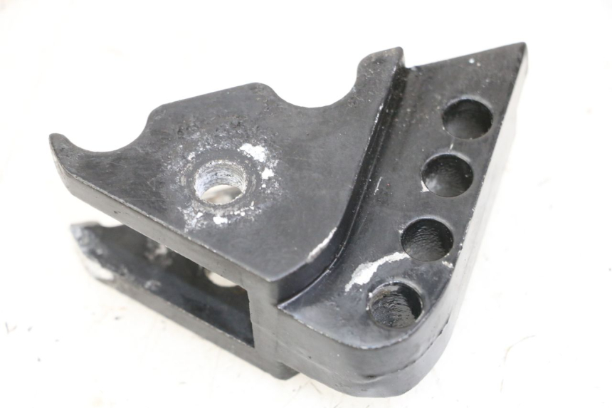 photo de SHOCK ABSORBER MOUNT YAMAHA AEROX 50 (1997 - 2006) - Component detail