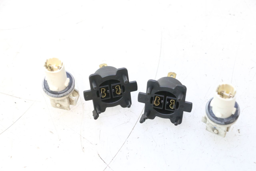 photo de BULB HOLDER SUZUKI BURGMAN 125 (2007 - 2014) - Main view