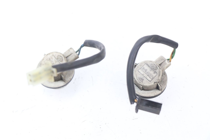 photo de BULB HOLDER HONDA FES PANTHEON 125 (2003 - 2007) - Zoom on usage condition