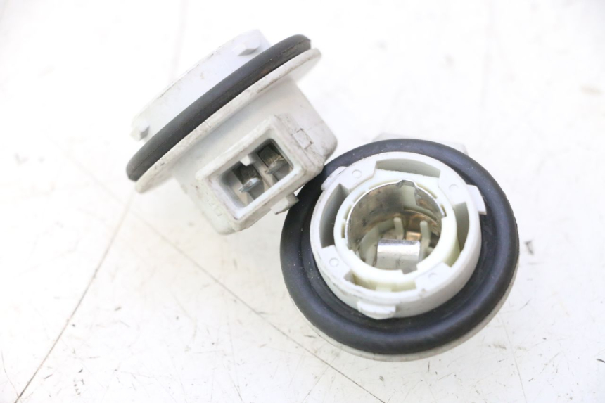photo de BULB HOLDER GILERA GP 800 (2007 - 2013) - Alternative perspective