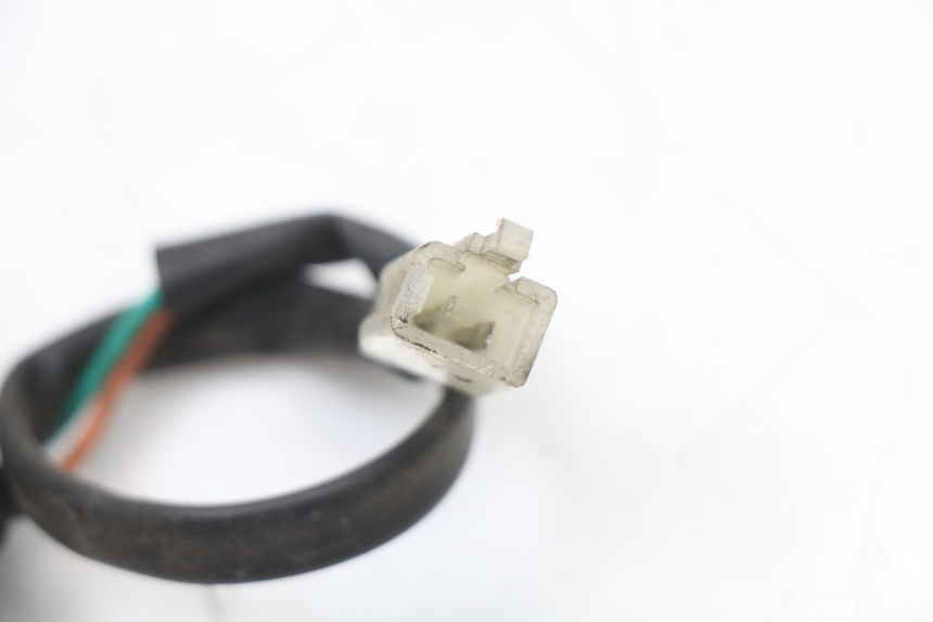 photo de BULB HOLDER PEUGEOT KISBEE 4T 50 (2018 - 2022) - Surface and material condition