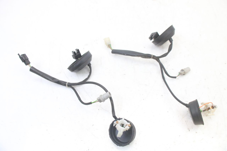 photo de BULB HOLDER PEUGEOT SATELIS COMPRESSOR K15 125 (2006 - 2009) - Main view