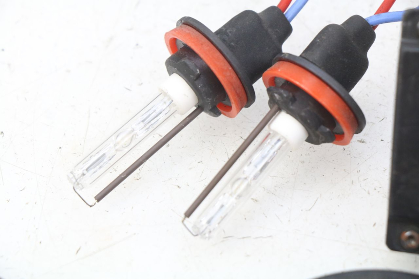 photo de BULB HOLDER YAMAHA XP T-MAX TMAX ABS 530 (2012 - 2015) - Surface and material condition