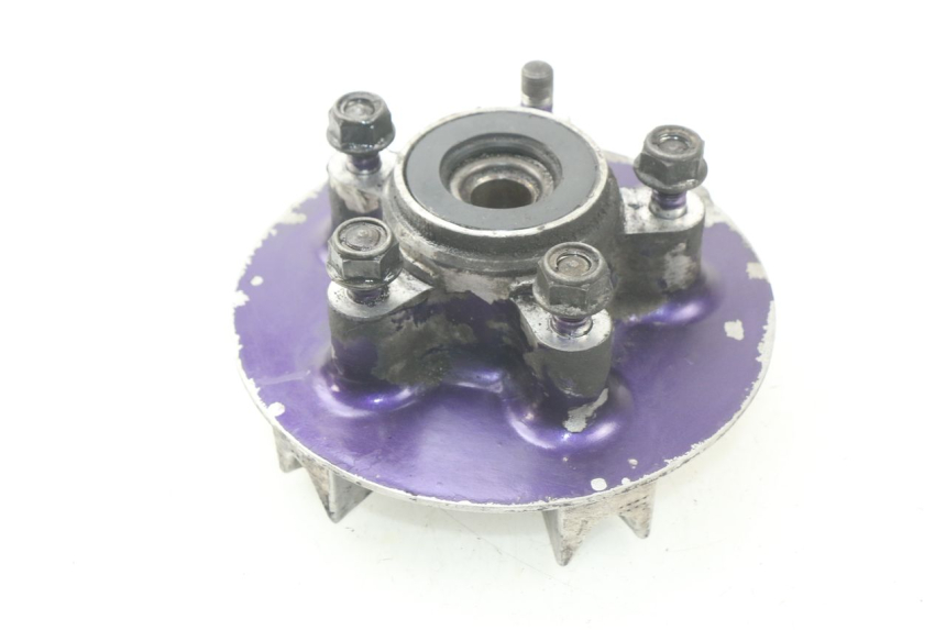 photo de SPROCKET MOUNT HONDA CBR F SC21 1000 (1986 - 1992) - Alternative perspective