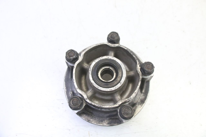 photo de SPROCKET MOUNT HONDA CBR RR FIREBLADE 900 (1992 - 1994) - Alternative perspective