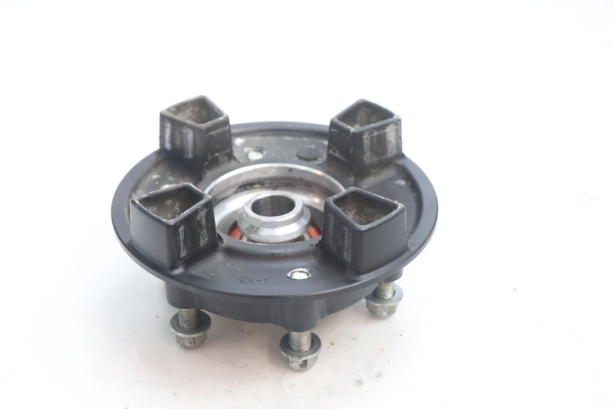 photo de SPROCKET MOUNT KAWASAKI ER-6 ER6 N 650 (2005 - 2009) - Alternative perspective