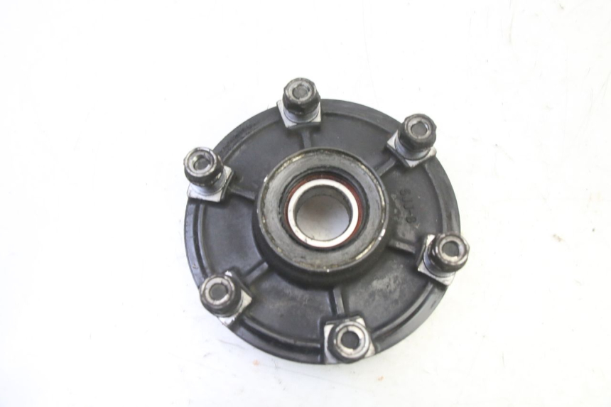 photo de SPROCKET MOUNT YAMAHA FZ6 FAZER S2 600 (2007 - 2011) - Alternative perspective