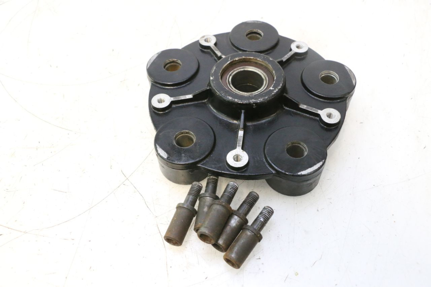 photo de SPROCKET CARRIER GILERA GP 800 (2007 - 2013) - Technical close-up