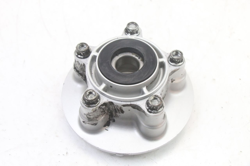 photo de SPROCKET CARRIER SUZUKI GSF S BANDIT 600 (2000 - 2004) - Alternative perspective