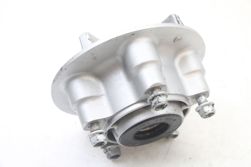 photo de SPROCKET MOUNT SUZUKI GSX F GSXF 650 (2007 - 2015) - Zoom on usage condition