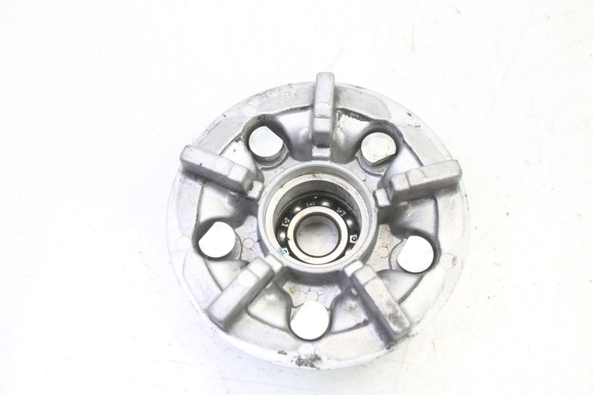 photo de SPROCKET CARRIER SUZUKI SV S 650 (2003 - 2009) - Alternative perspective