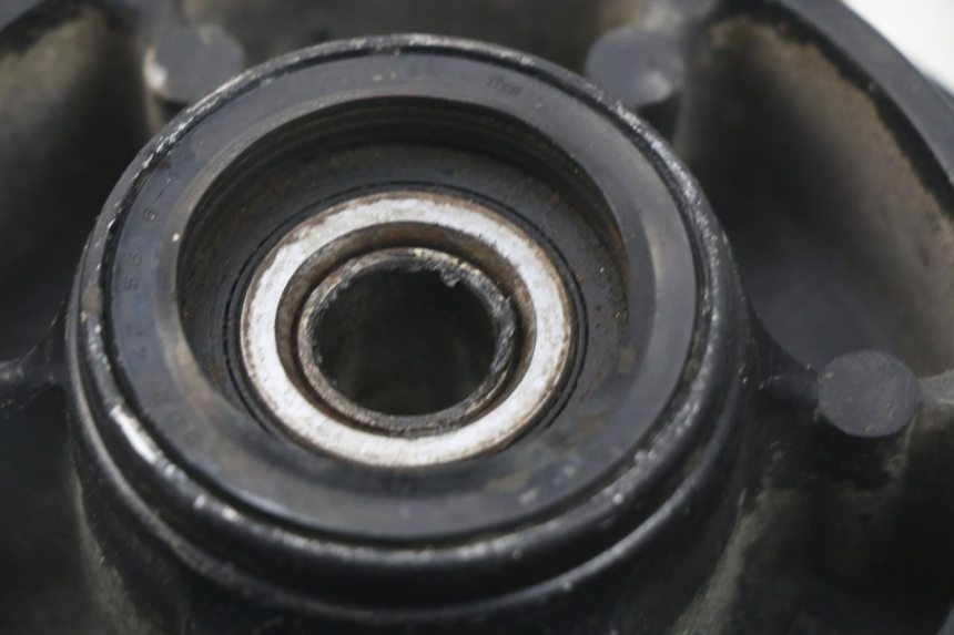 photo de SPROCKET MOUNT YAMAHA XJN XJ N DIVERSION 600 (1994 - 1997) - Alternative perspective