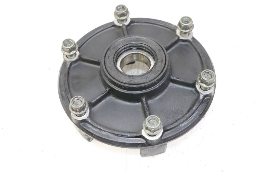 photo de SPROCKET MOUNT YAMAHA FZS FAZER 600 (2001 - 2003) - Component detail