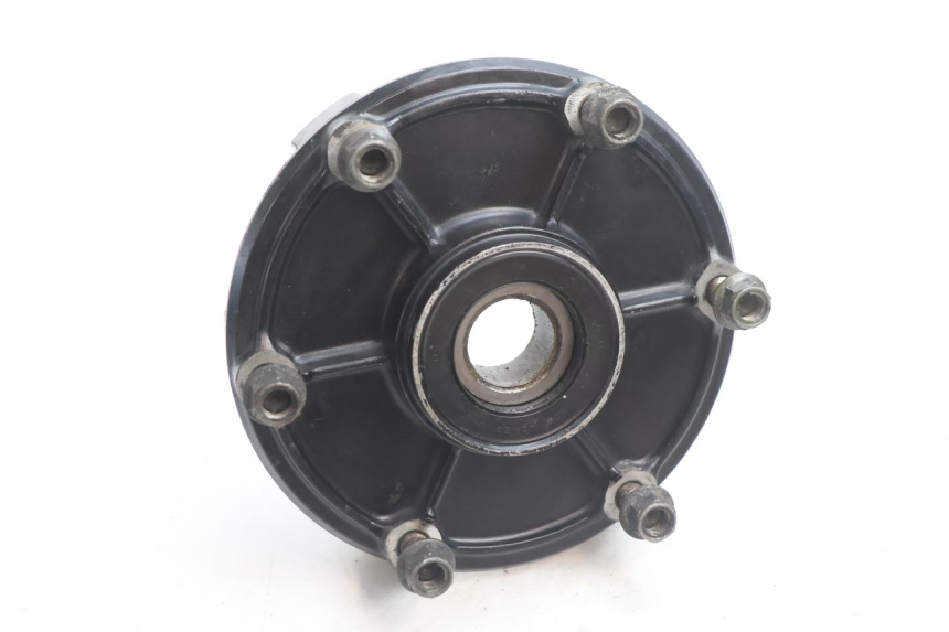 photo de SPROCKET MOUNT YAMAHA YZF R GENESIS 750 (1993 - 1998) - Component detail
