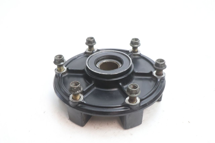 photo de SPROCKET MOUNT YAMAHA YZF R GENESIS 750 (1993 - 1998) - Zoom on usage condition
