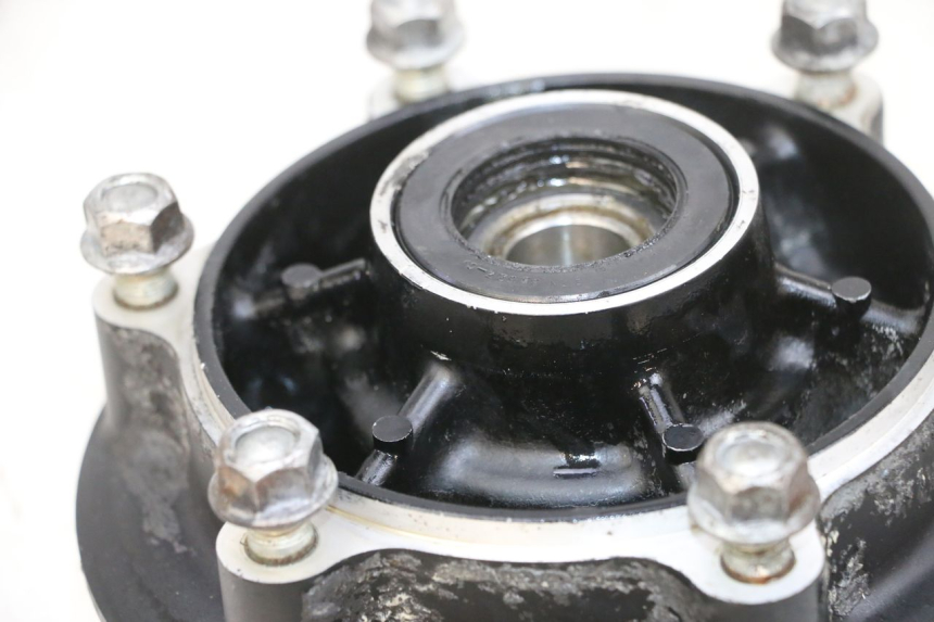 photo de SPROCKET MOUNT KAWASAKI ZR 7 750 (1999 - 2004) - Alternative perspective