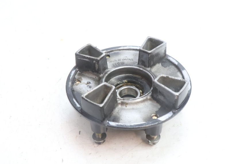 photo de SPROCKET CARRIER KAWASAKI ZZR 600 (1995 - 2004) - Technical close-up