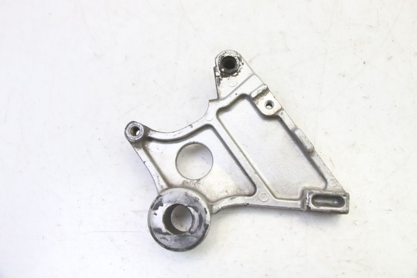 photo de REAR CALIPER BRACKET HONDA CBR RR FIREBLADE 900 (1992 - 1994) - Main view