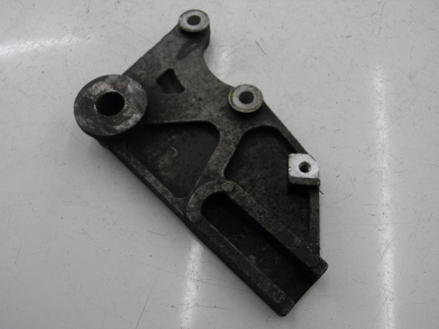 photo de REAR CALIPER BRACKET DAELIM VJ ROADWIN 125 (2008 - 2010) - Component detail