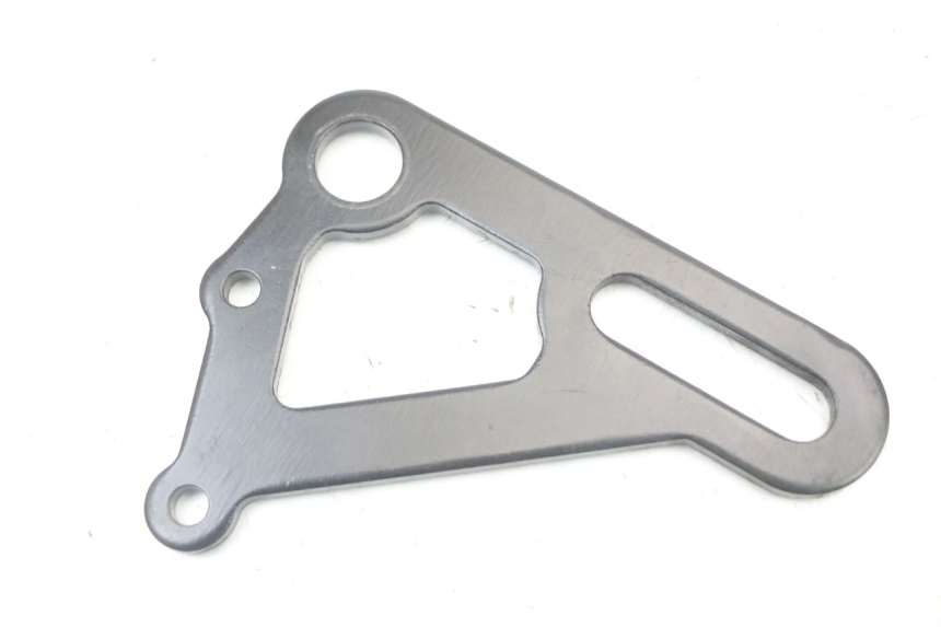 photo de REAR CALIPER BRACKET EBROH BRAVO GLE 1 (2020 - 2024) - Alternative perspective