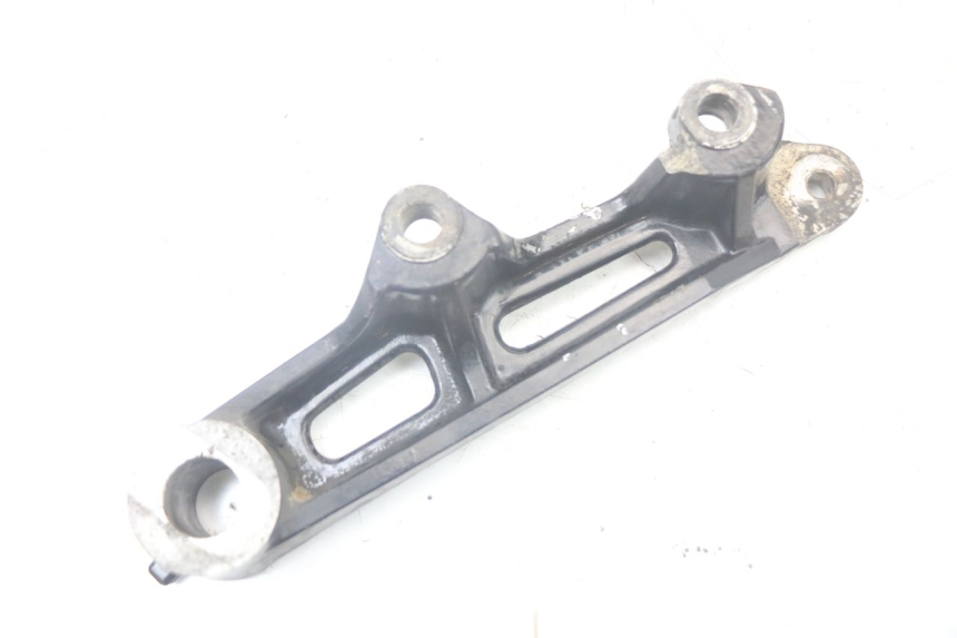 photo de REAR BRAKE CALIPER BRACKET YAMAHA FJ 3CX 1200 (1986 - 1996) - Technical close-up