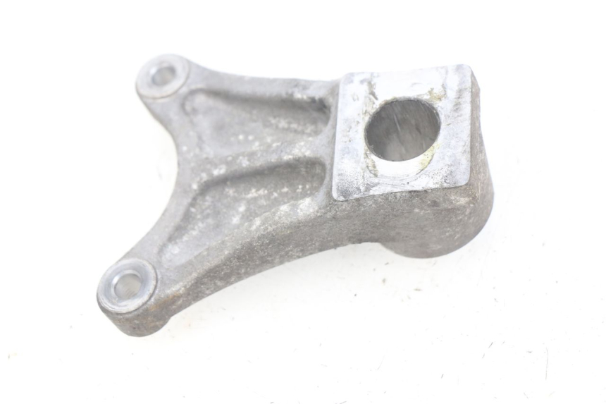 photo de REAR CALIPER BRACKET SUZUKI GSF N BANDIT 600 (2000 - 2004) - Zoom on usage condition