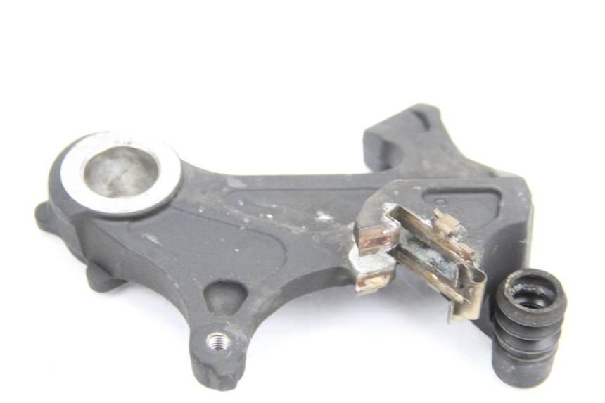 photo de REAR CALIPER BRACKET SUZUKI GSR 600 (2005 - 2012) - Zoom on usage condition