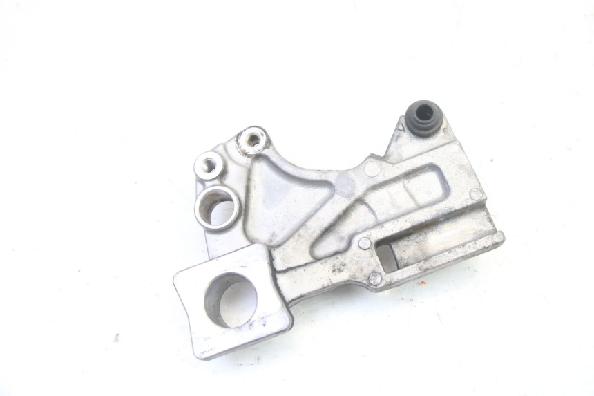 photo de REAR CALIPER BRACKET SUZUKI GSR 750 (2011 - 2017) - Component detail