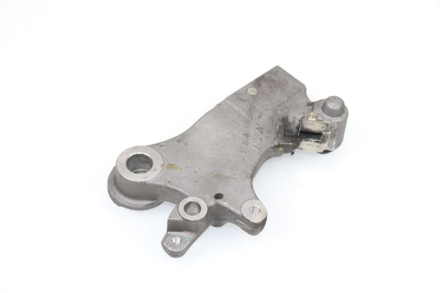 photo de REAR CALIPER BRACKET HONDA CB F CBF ABS 500 (2013 - 2015) - Zoom on usage condition
