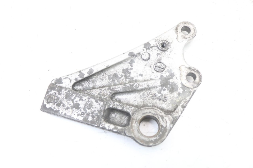 photo de REAR BRAKE CALIPER BRACKET KAWASAKI ZR7 ZR-7 S 750 (1999 - 2004) - Zoom on usage condition