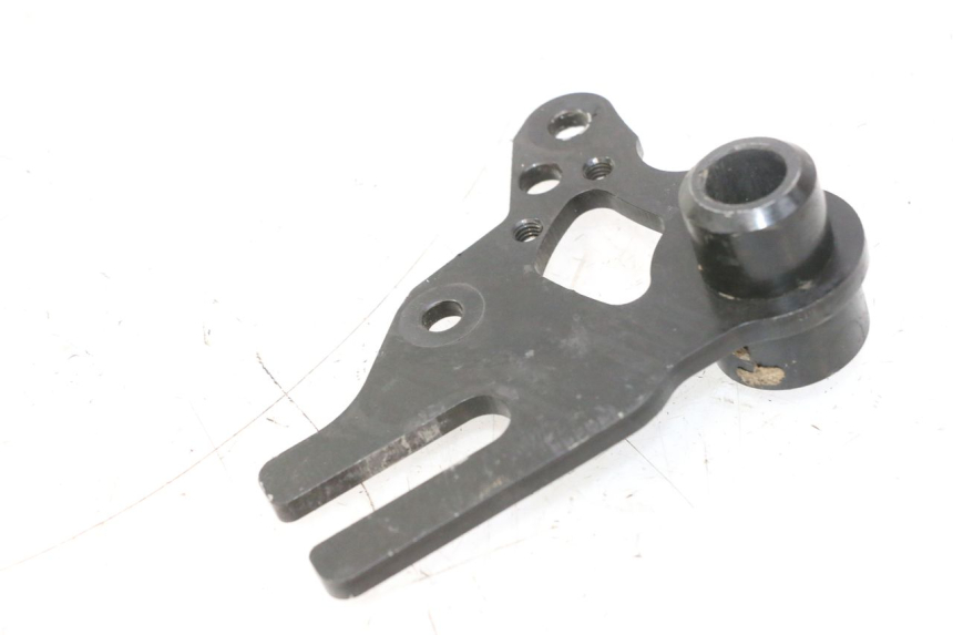 photo de REAR CALIPER BRACKET RIEJU MRT PRO SUPERMOTARD 50 (2007 - 2018) - Zoom on usage condition