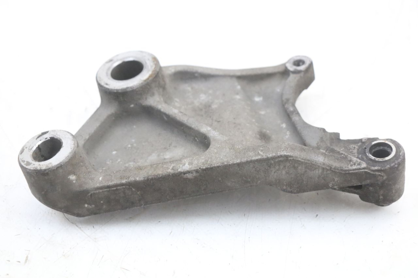 photo de REAR BRAKE CALIPER BRACKET HONDA NTV DEAUVILLE 650 (1998 - 2001) - Zoom on usage condition