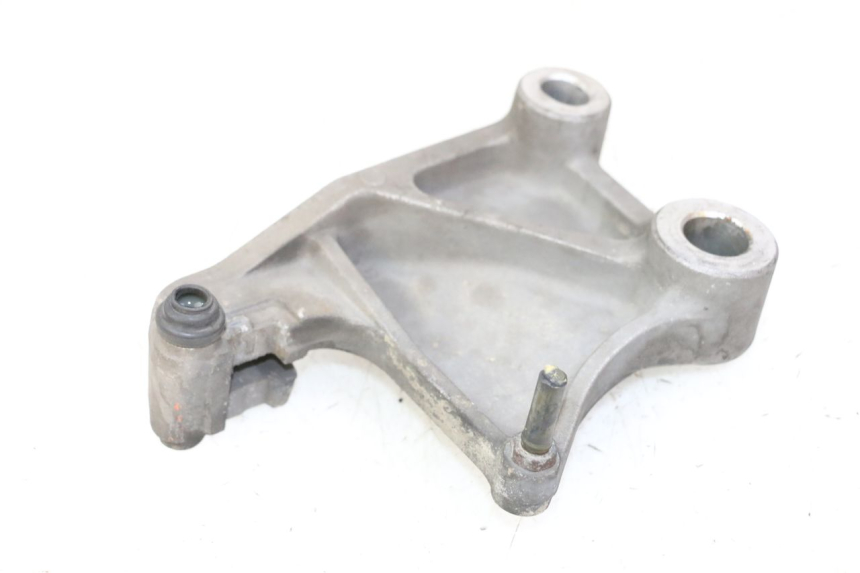 photo de REAR CALIPER BRACKET HONDA NTV DEAUVILLE 650 (2001 - 2006) - Zoom on usage condition