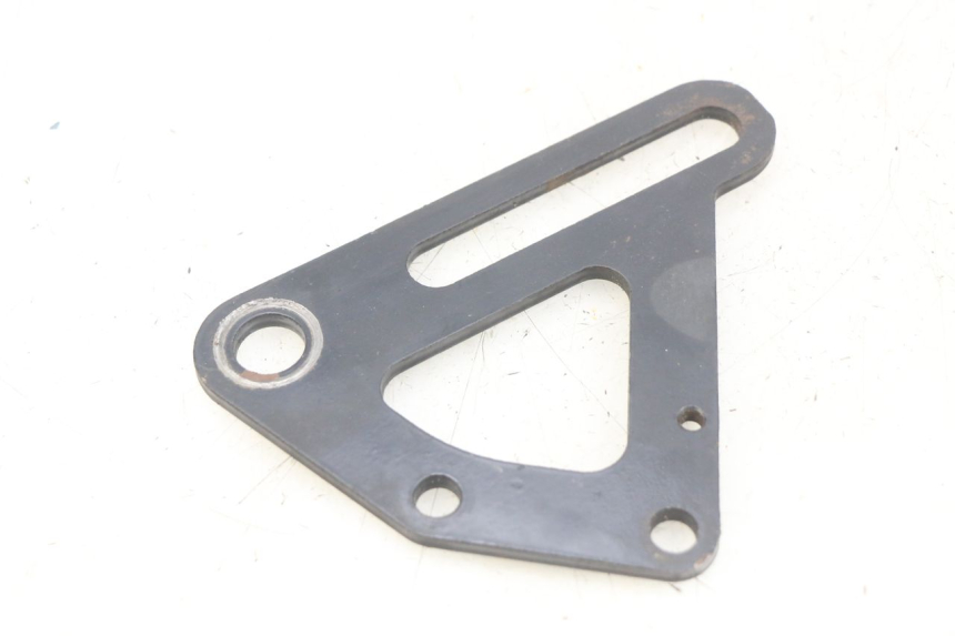 photo de REAR BRAKE CALIPER BRACKET YAMASAKI RAPTOR 50 (2013 - 2018) - Zoom on usage condition