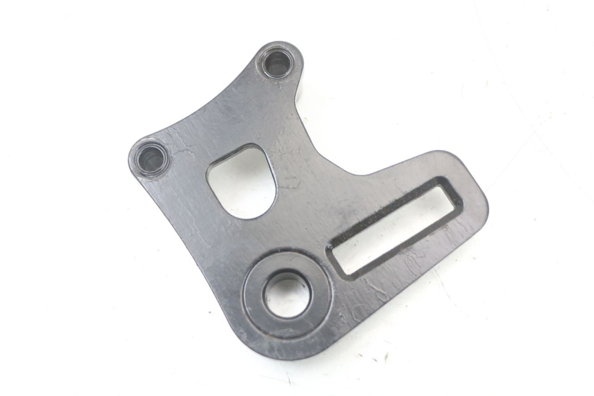 photo de REAR CALIPER BRACKET REGAL RAPTOR SPYDER 125 (2010 - 2018) - Zoom on usage condition