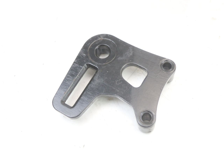 photo de REAR CALIPER BRACKET REGAL RAPTOR SPYDER 125 (2010 - 2018) - Alternative perspective