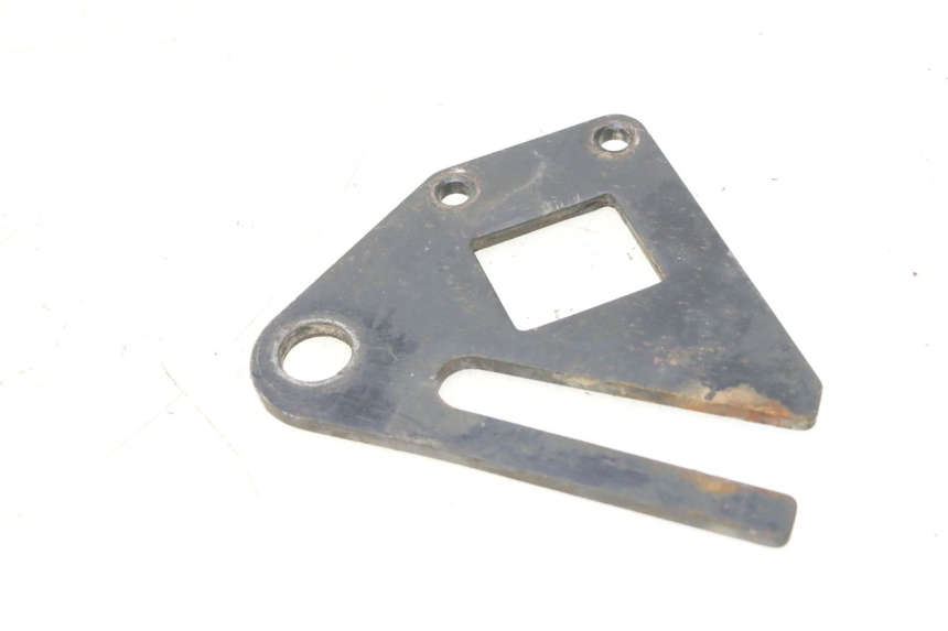 photo de REAR BRAKE CALIPER BRACKET YAMASAKI ROADSTER 50 (2013 - 2018) - Component detail