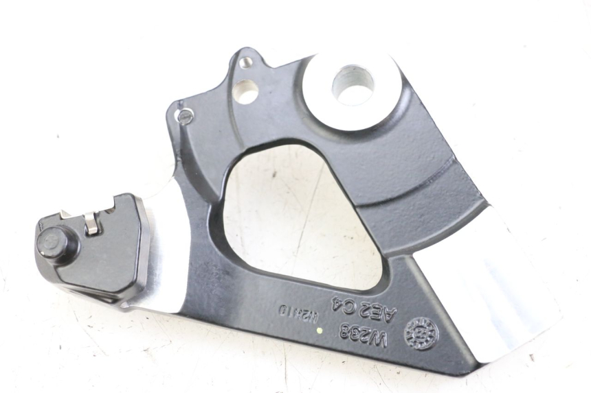 photo de REAR CALIPER BRACKET ROYAL ENFIELD CONTINENTAL GT 650 (2019 - 2024) - Component detail