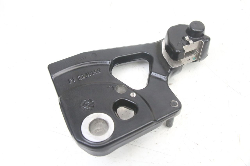 photo de REAR CALIPER BRACKET ROYAL ENFIELD HYMALAYAN 410 (2016 - 2023) - Zoom on usage condition